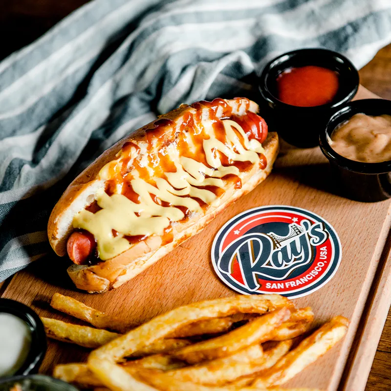 Ray’s New York Hotdog — burger du menu de Ray’s San Francisco à Tanger