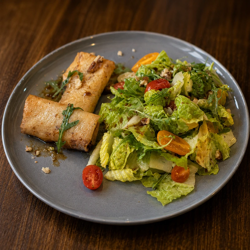 Salade au Croustillant de Chèvre Chaud — salade du menu de Ray’s San Francisco à Tanger