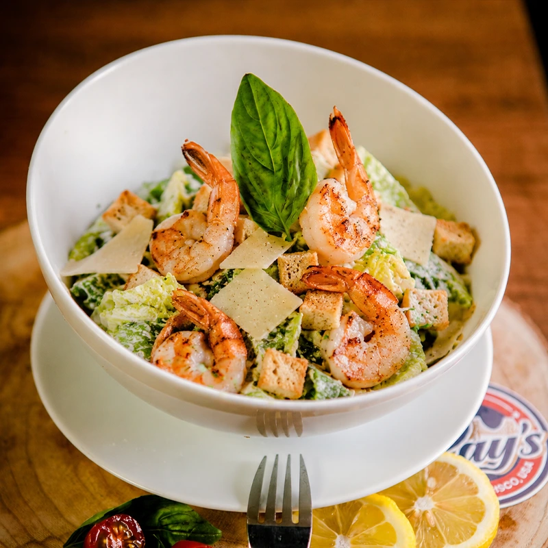 Salade César aux Gambas — salade du menu de Ray’s San Francisco à Tanger